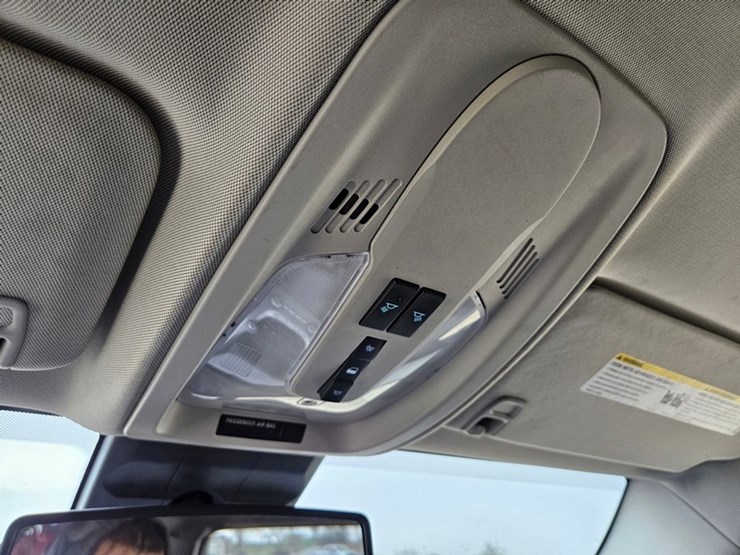 2014-chevrolet-equinox-lt-image-29