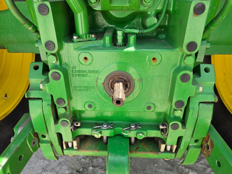 2022-john-deere-6155m-image-10