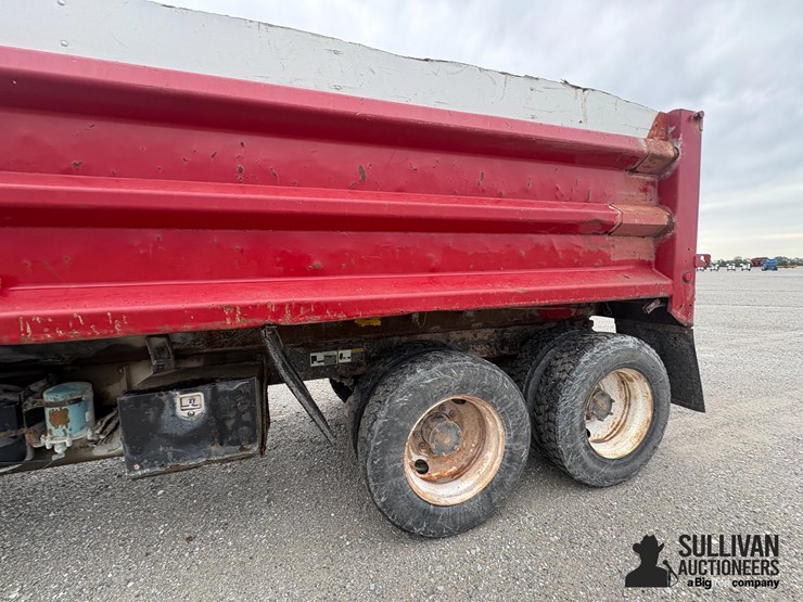 2000-mack-rd600-image-15
