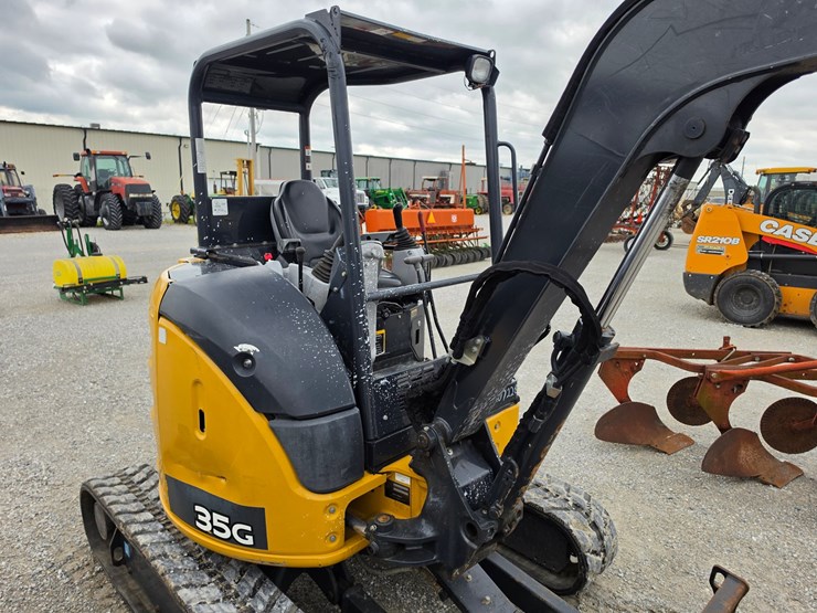 2020-deere-35g-image-20