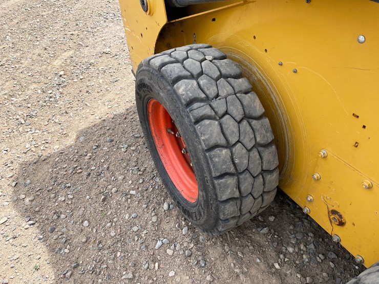 #1087-•-john-deere-319gr-skid-steer-image-6