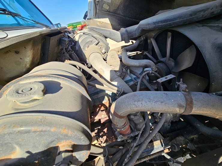 2001-vactor-2100-image-56
