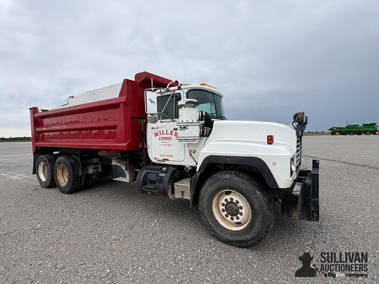 2000-mack-rd600-image-3