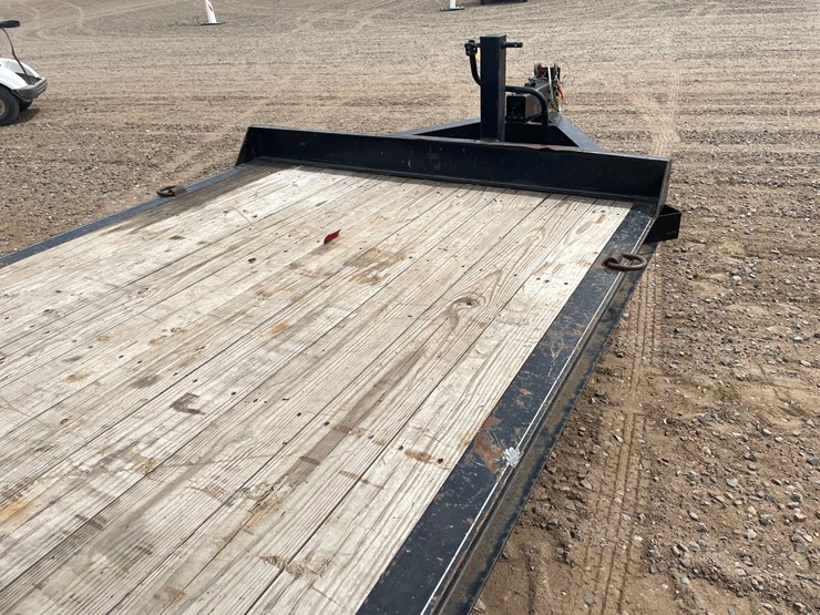#1221-•-2022-redi-haul-equipment-trailer-(has-mn-title)-image-13