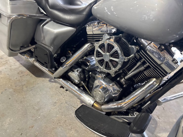#98-•-2003-harley-davidson-electric-glide-image-6