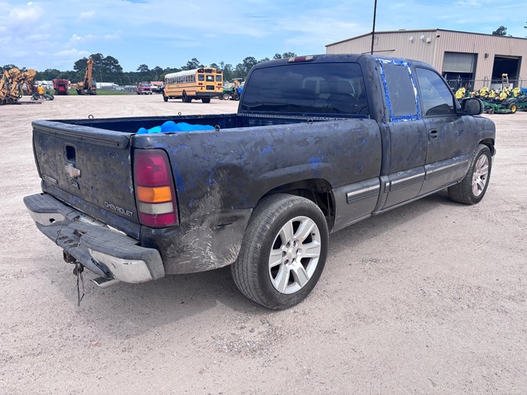 2000-chevrolet-1500-image-4