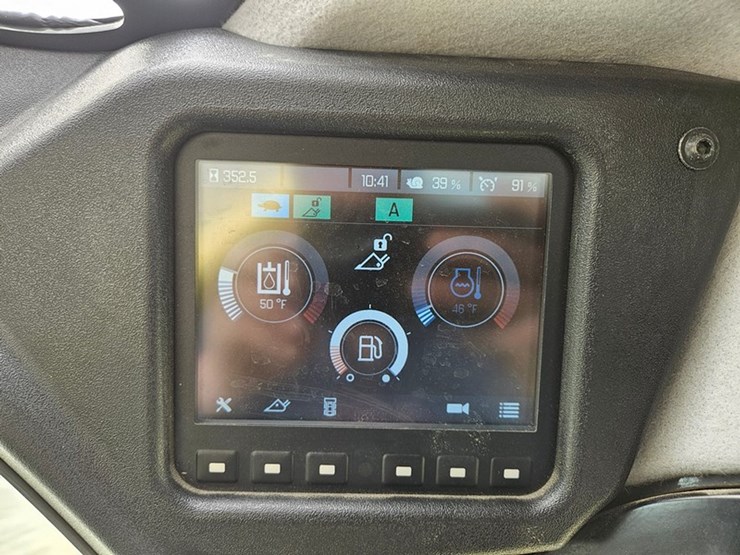 2019-wacker-neuson-sw28-image-30