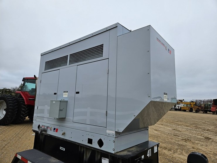 #5177-•-tramont-100-kw-towable-generator-image-39