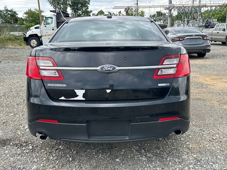 #30-•-2019-ford-interceptor-image-5