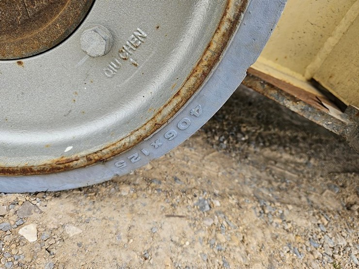 2015-jlg-2632es-image-34