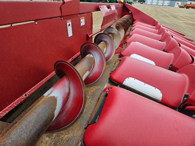 case-ih-3208-image-18