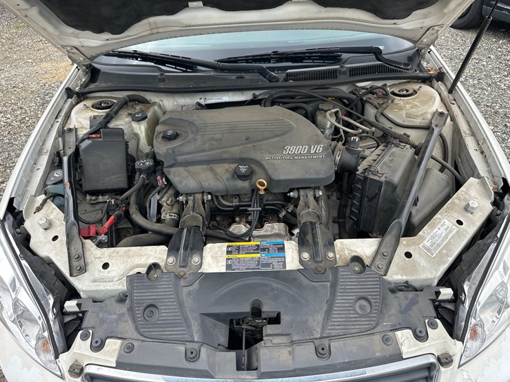 #28-•-2008-chevy-impala-image-36