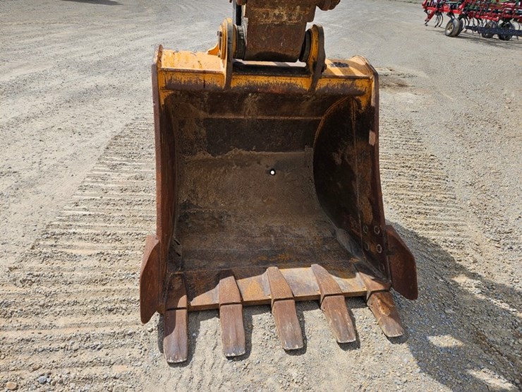 kobelco-sk220-lc-image-14