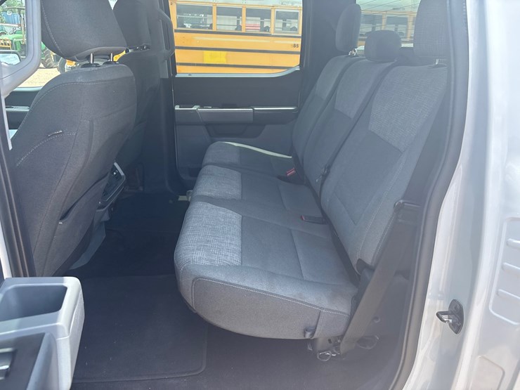 2021-ford-f150-xl-image-5