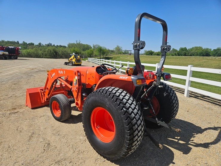 2021-kubota-l4701-image-3