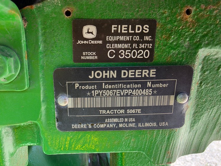 2023-john-deere-5067e-image-3