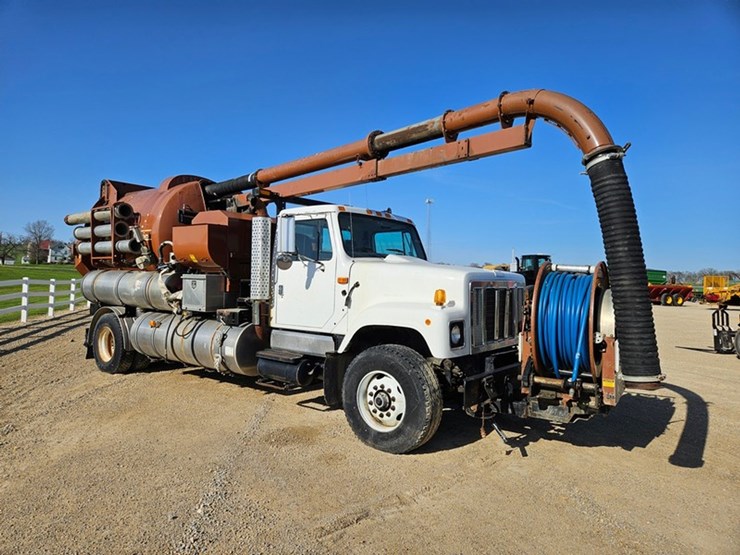 2001-vactor-2100-image-7