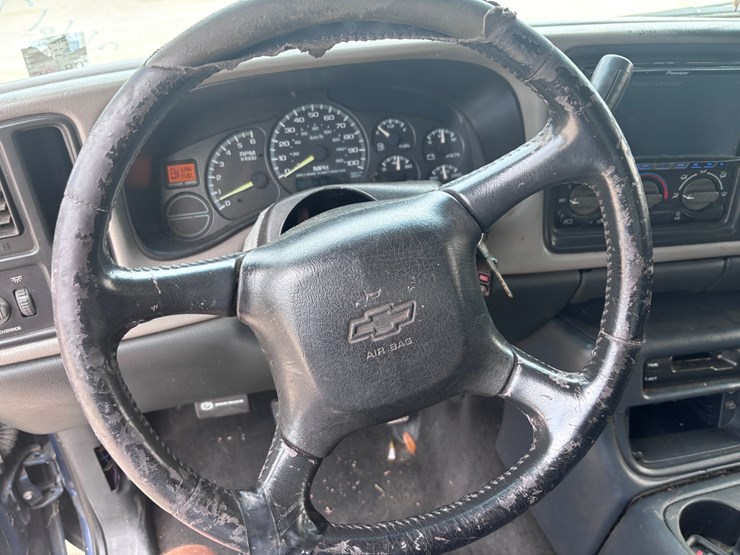 2000-chevrolet-1500-image-9