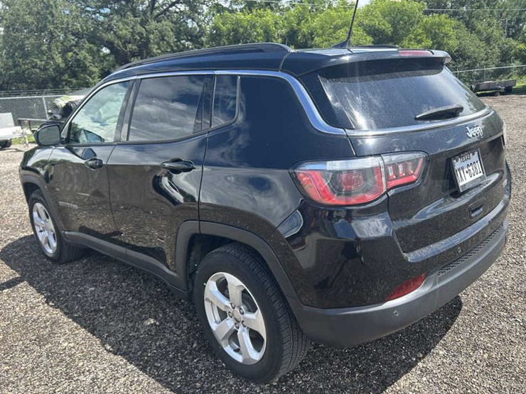 2018-jeep-compass-image-8