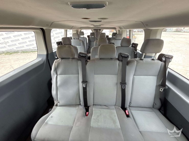 2017-ford-transit-image-18