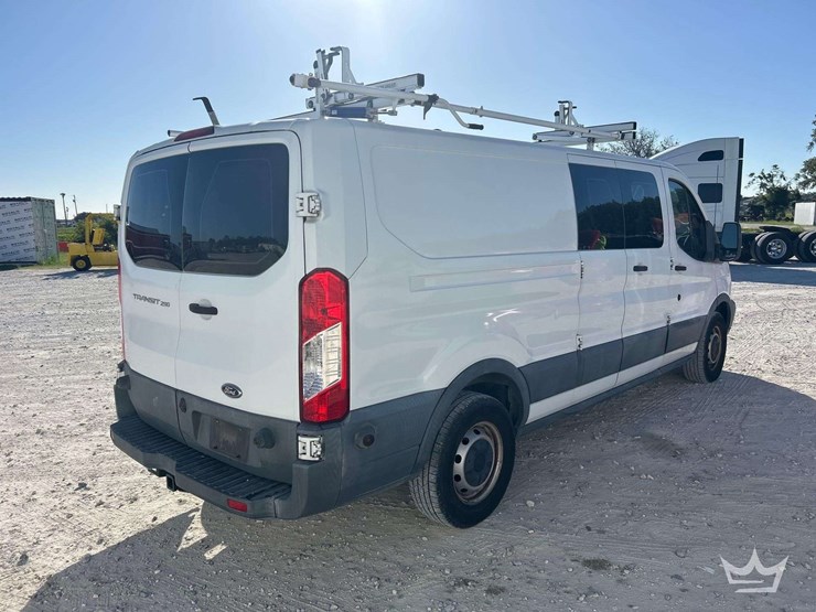 2016-ford-transit-image-3