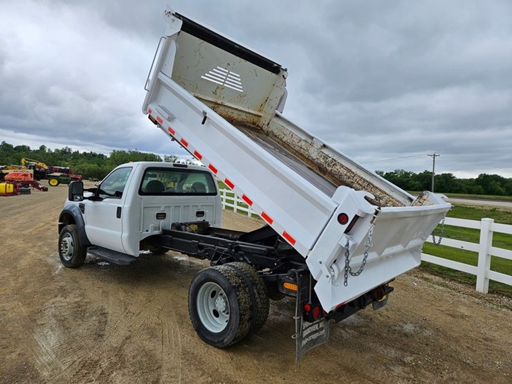 2008-ford-f550-image-11