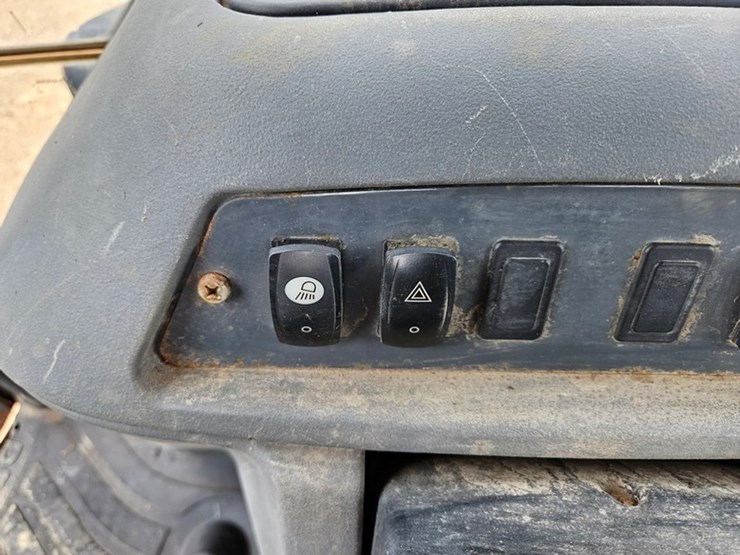 deere-310sj-image-46
