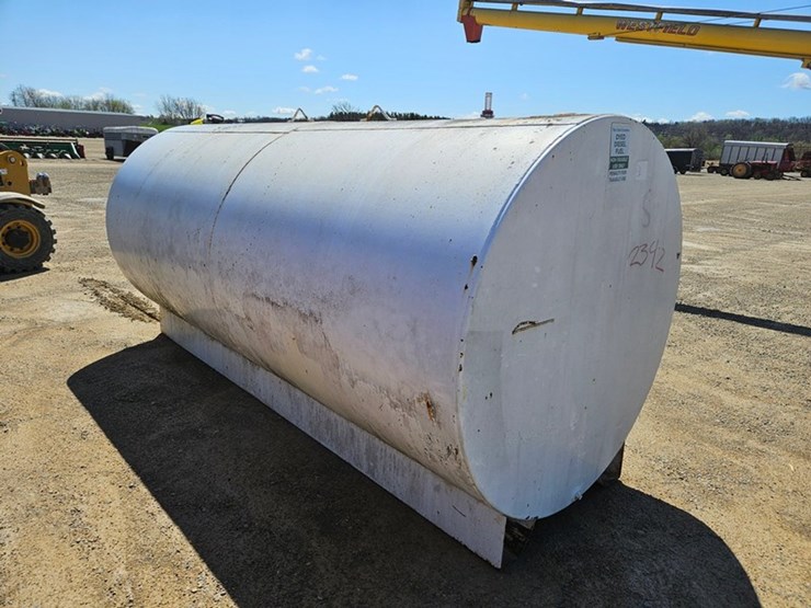 #5092-•-1000-gallon-fuel-tank-image-3