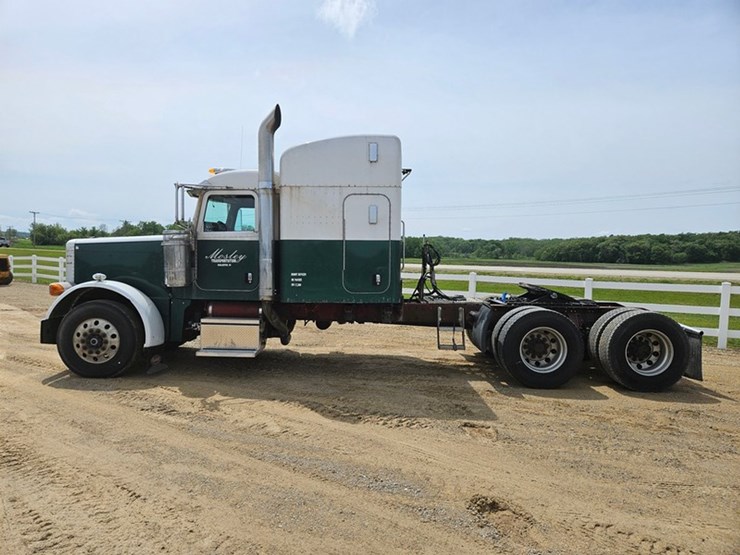 2006-peterbilt-379-image-2