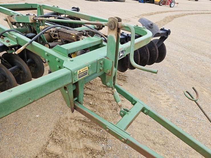 john-deere-215-image-11