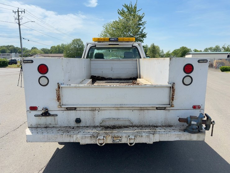 2002-ford-f450-xl-image-4
