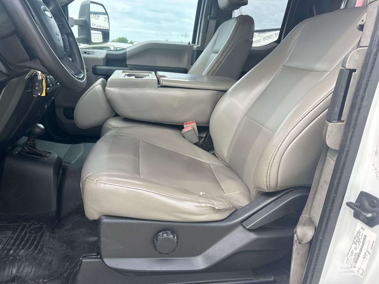 2019-ford-f450-image-13