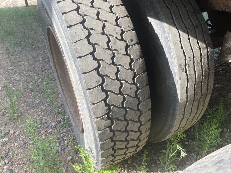 #1219-•-dry-van-semi-trailer-(no-title)-**sells-bill-of-sale**-image-4