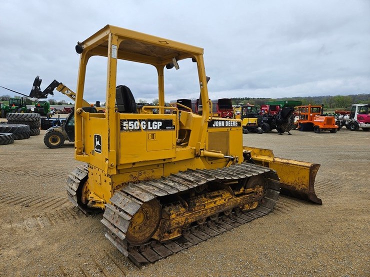 deere-550g-lgp-image-5