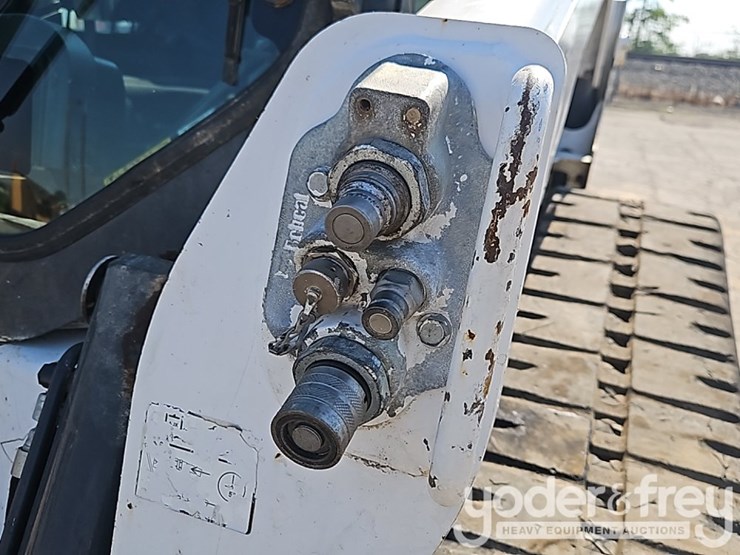 2018-bobcat-t750-image-17