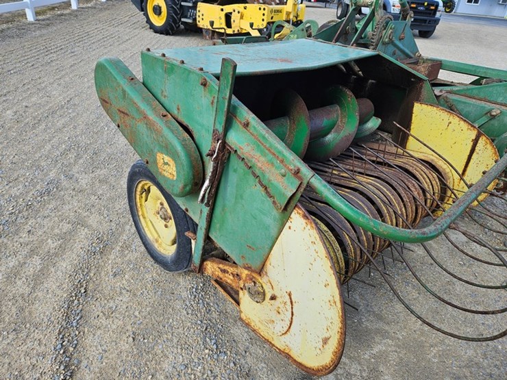 john-deere-24t-image-49