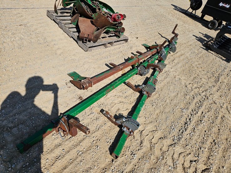john-deere-12-image-3