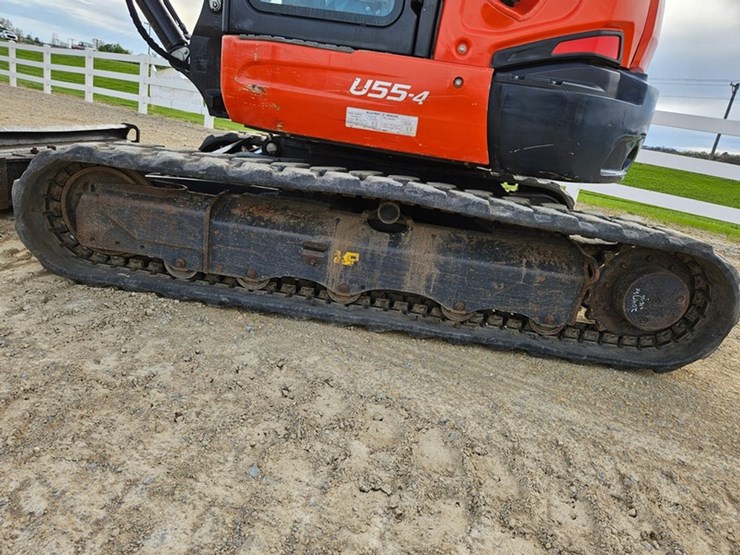 2020-kubota-u55-image-18