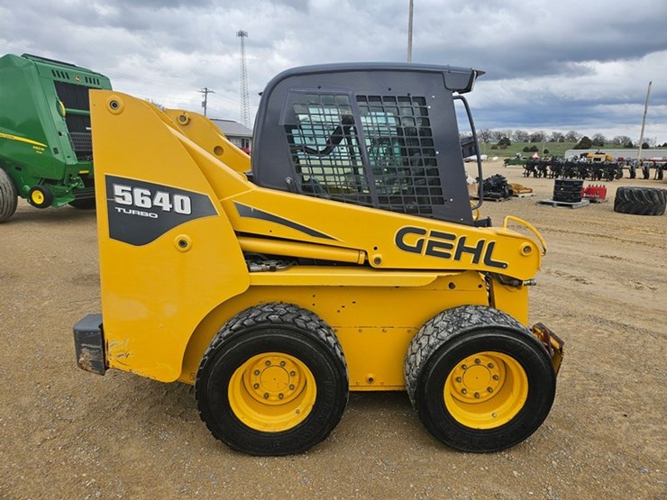 gehl-5640-image-6