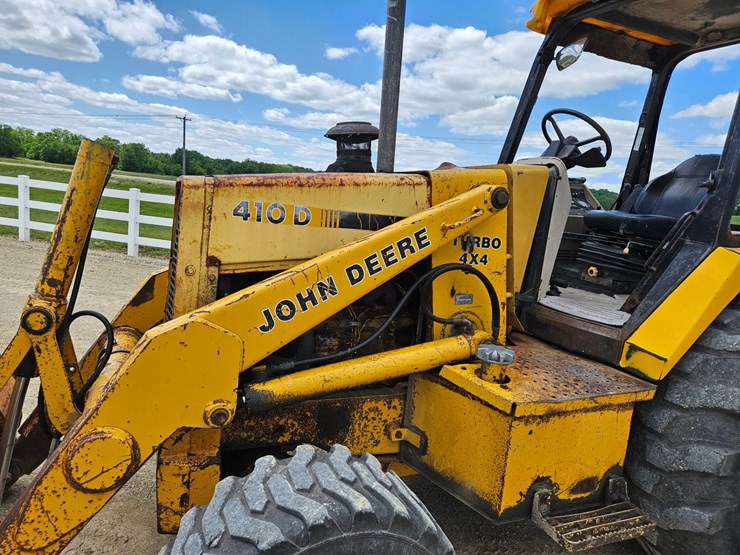 deere-410d-image-12