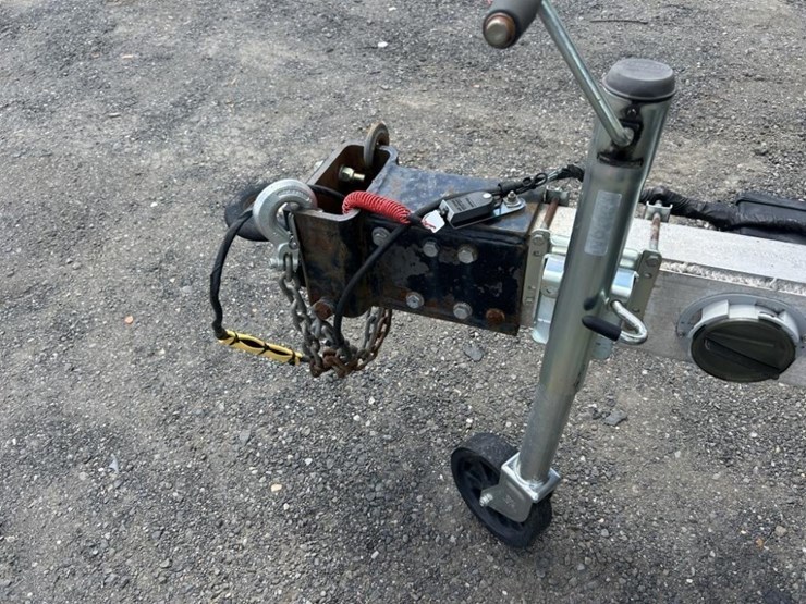 2013-aluma-18'-t/a-cargo-trailer-image-15