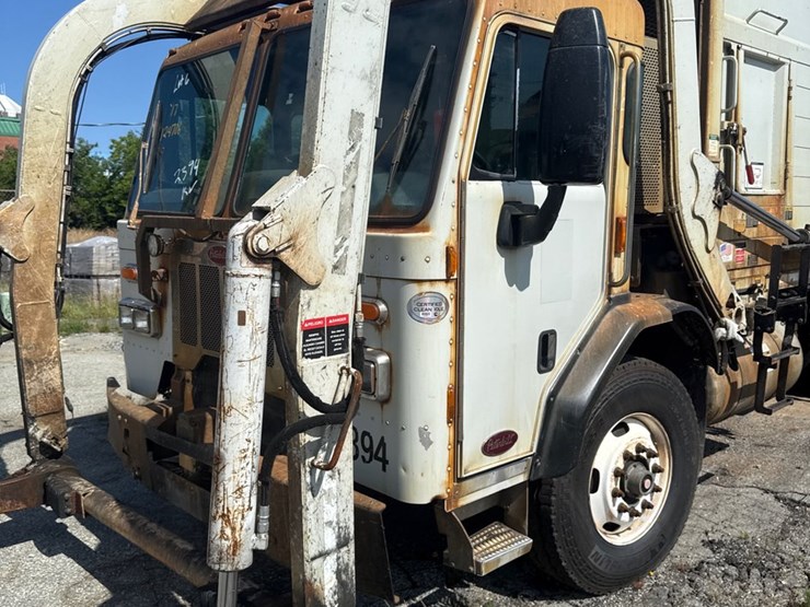 #6-•-2017-peterbilt-heil-front-loader-image-55