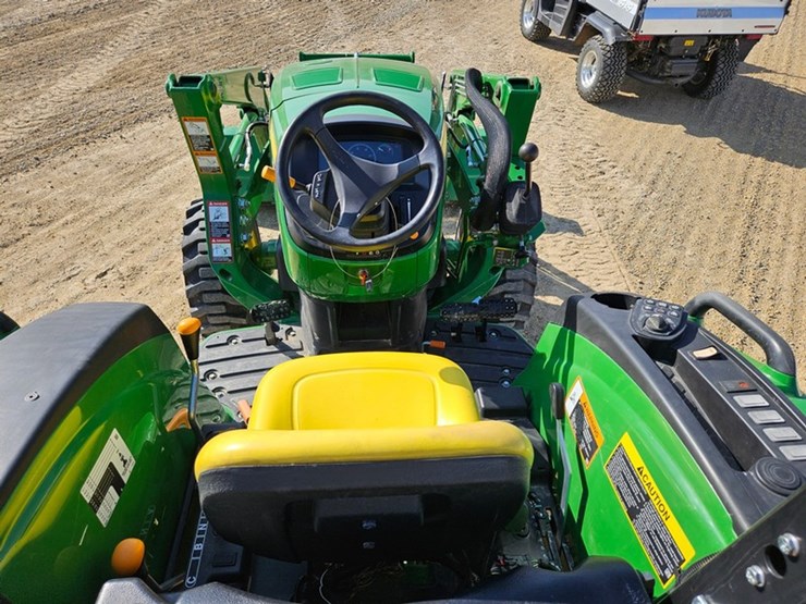 john-deere-4052m-image-21