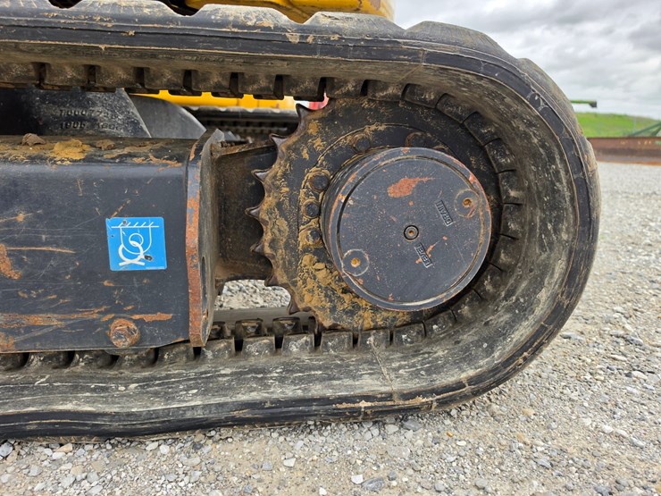 2020-deere-35g-image-12