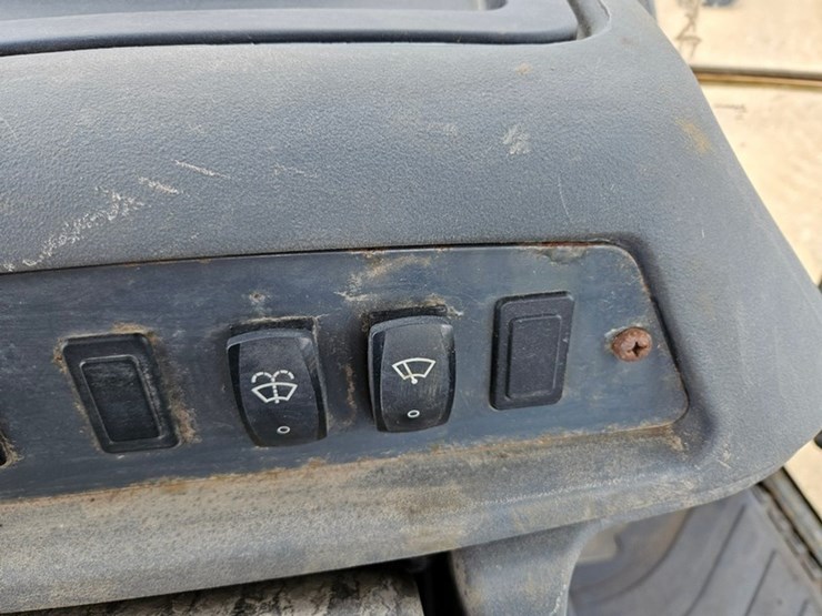 deere-310sj-image-45