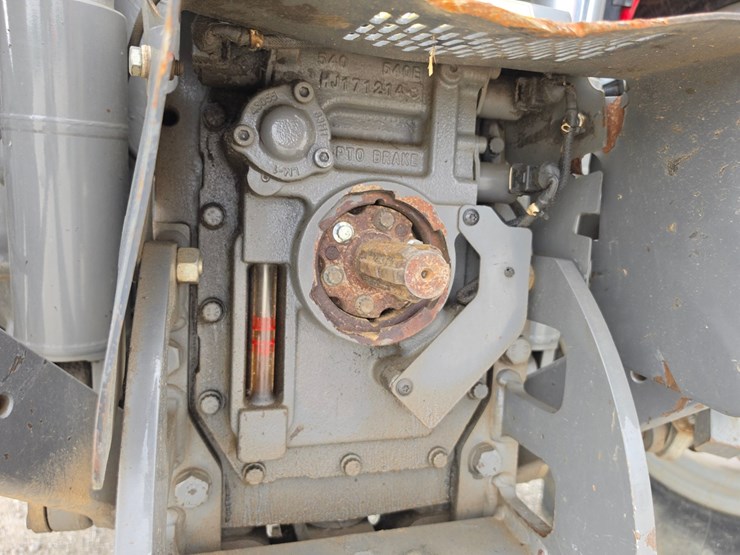2018-massey-ferguson-5710-image-19