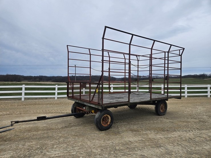 #5215-•-bale-wagon-minnesota-gear-image-1
