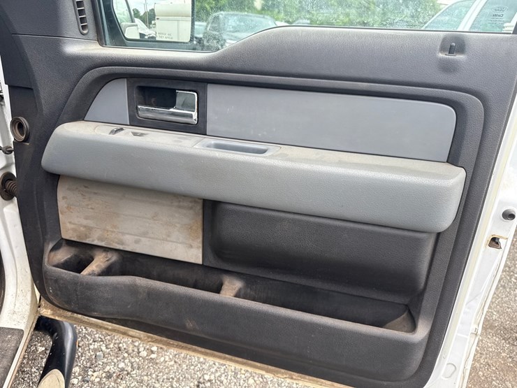 2013-ford-f150-image-47