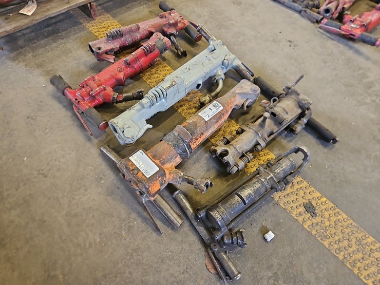 quantity-of-pneumatic-jack-hammers-image-2