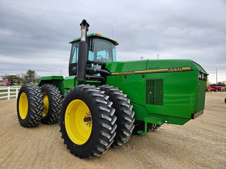 john-deere-8570-image-8